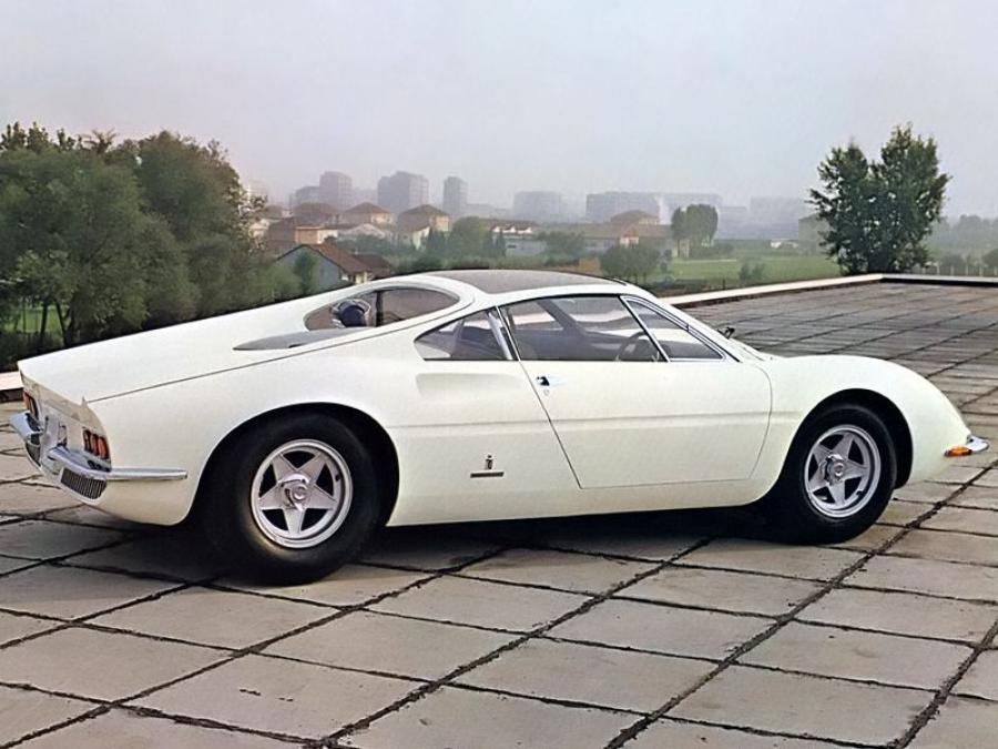  Ferrari 365 P Berlinetta Speciale 1966 года  (фото 3 из 22)